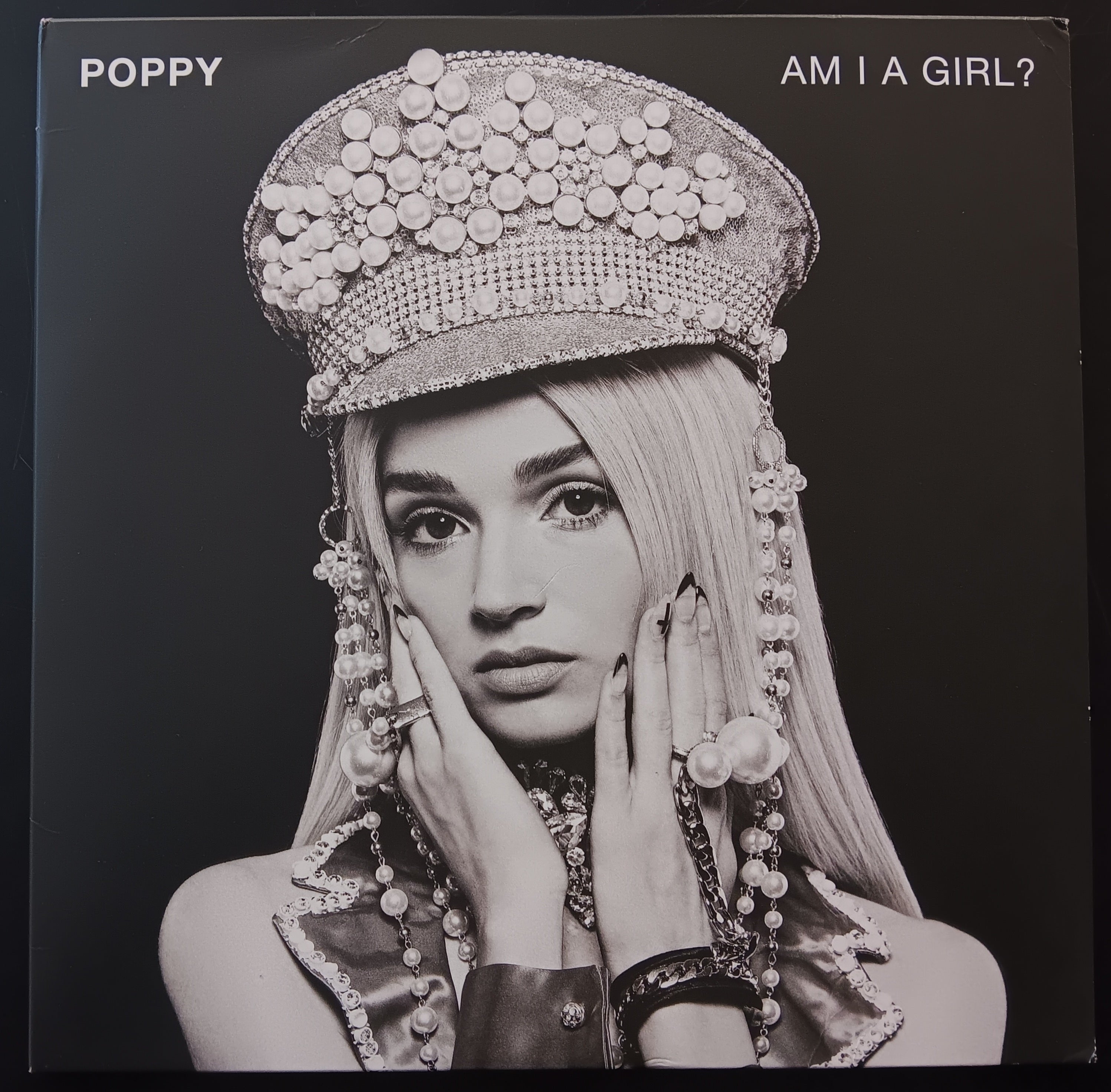 Used LP] Poppy / Am I A Girl? – Taz Records