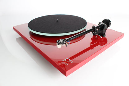 Rega Planar 2 (Red)